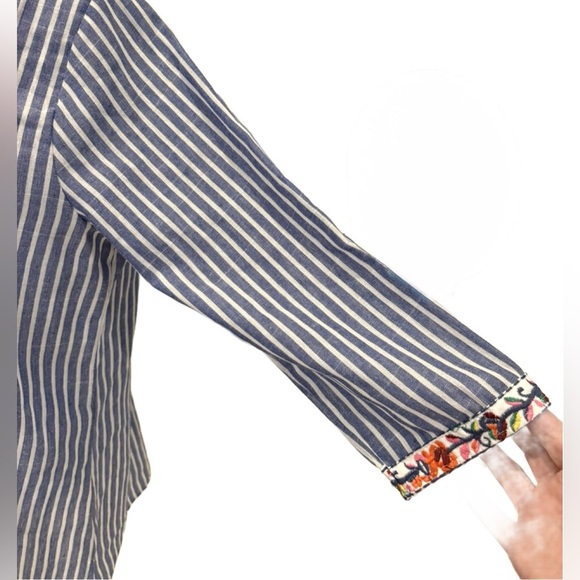 Striped Tunic with Colorful Embroidery Size small - Picture 3 of 7